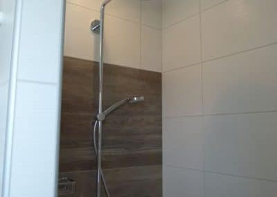 Montage einer neuen Dusche